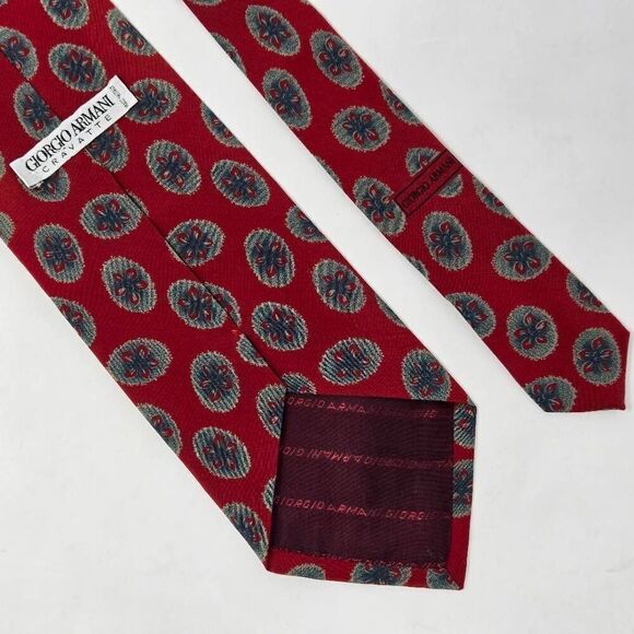 GIORGIO ARMANI CRAVATTE SILK TIE RED GREEN FLORAL POLKA DOT DESIGN 3.75" X 55" - Picture 2 of 3